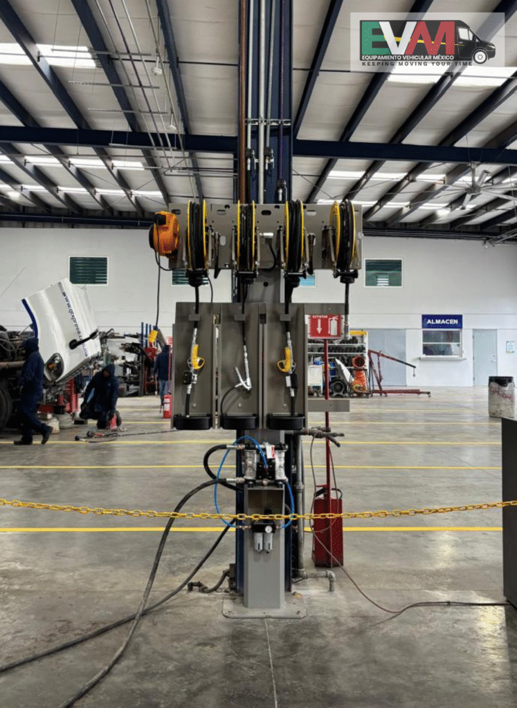 Enrolladores de mangueras y cables para talleres industriales
